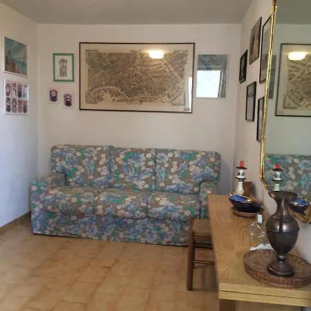 La Casa Di Ugo Semesterbostad *