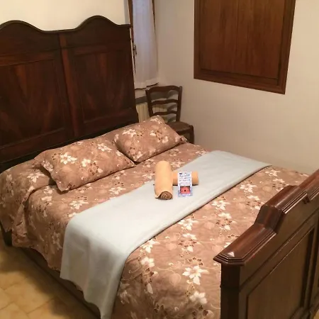 La Casa Di Ugo *